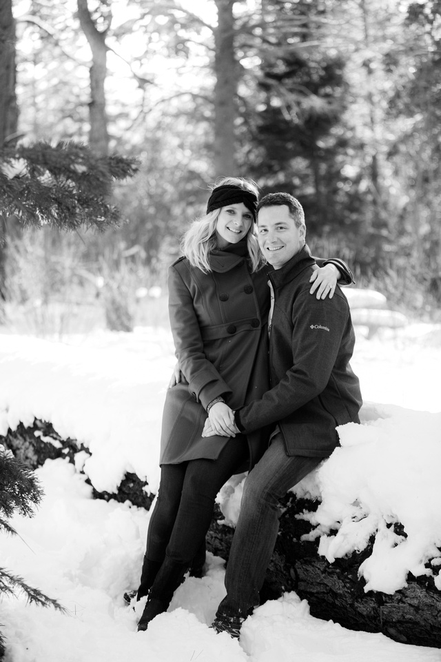 
Snow Engagement Session in Lake Tahoe - A Winter Wonderland
