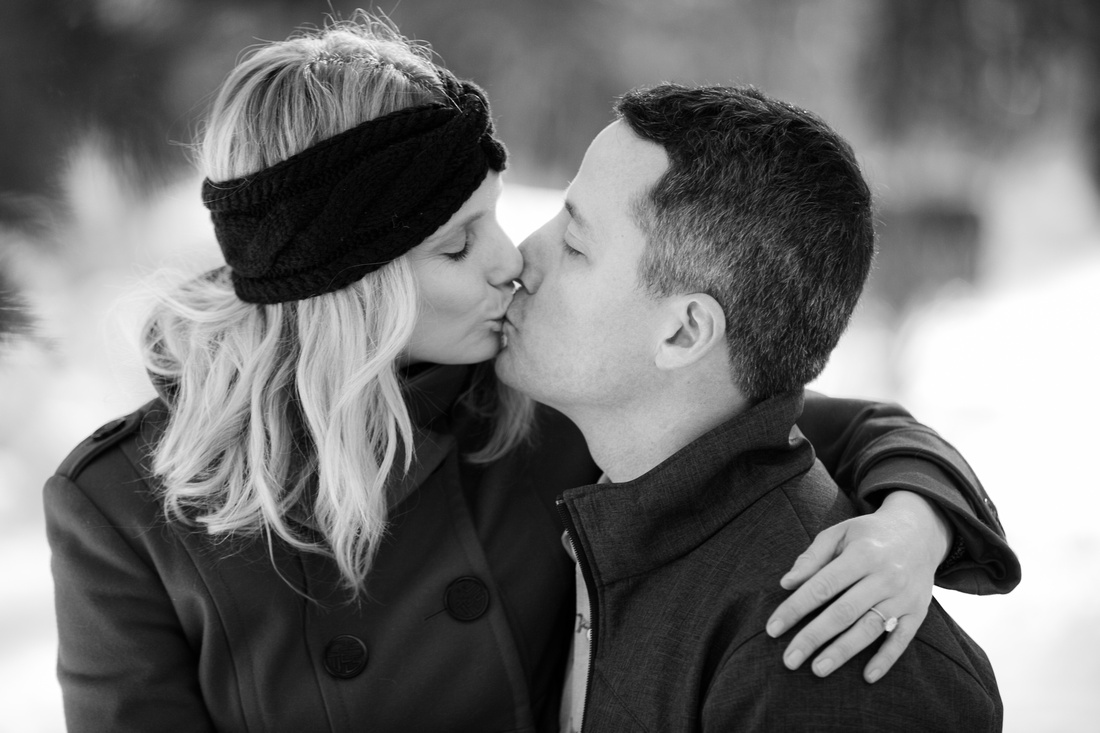 
Snow Engagement Session in Lake Tahoe - A Winter Wonderland
