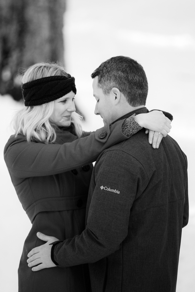 
Snow Engagement Session in Lake Tahoe - A Winter Wonderland
