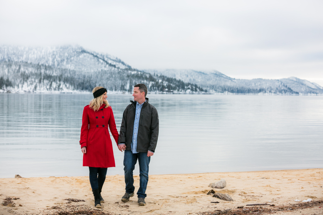 
Snow Engagement Session in Lake Tahoe - A Winter Wonderland
