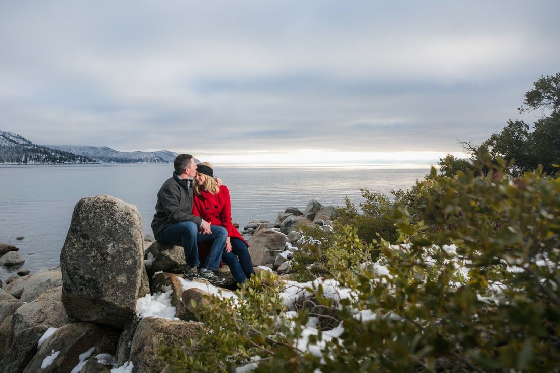 
Snow Engagement Session in Lake Tahoe - A Winter Wonderland
